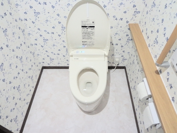 節水なのに高い洗浄力。機能性も抜群です トイレリフォーム施工例